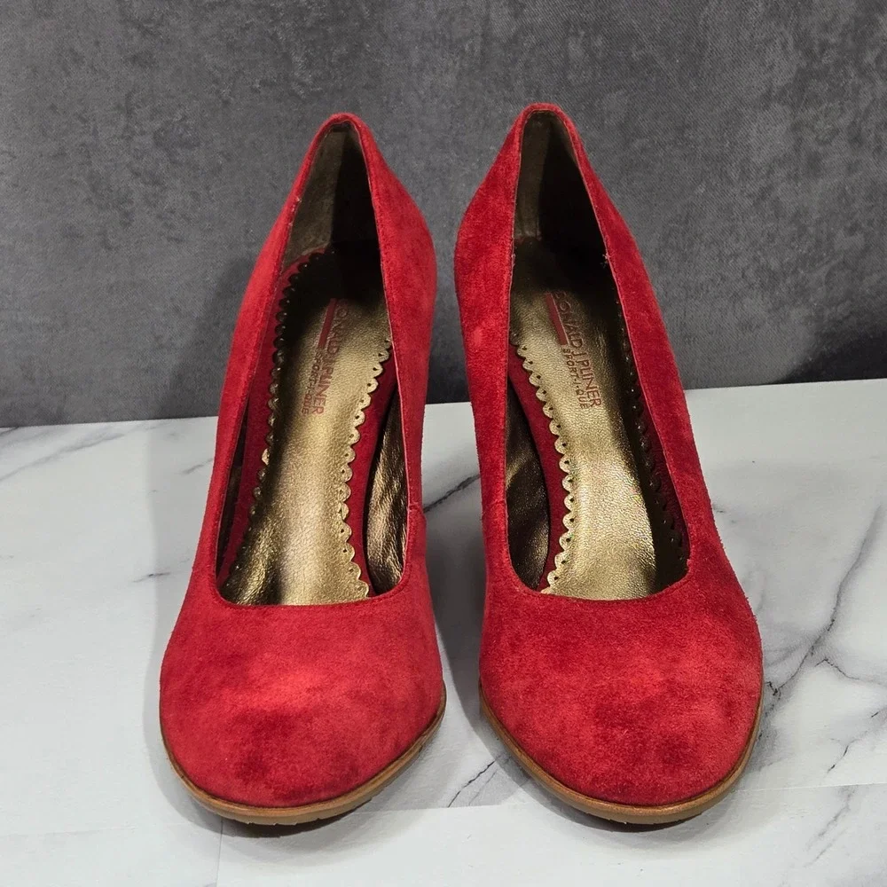 Donald J Pliner Heather Pumps Womens 7.5 Tomato Red Suede Covered Wedge Heels